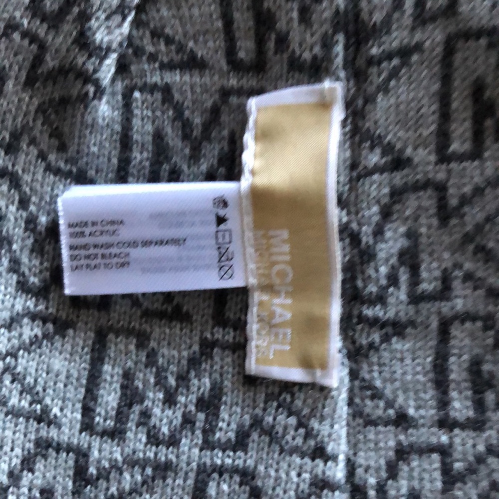 š„HPš„MICHAEL KORS (0S) Reversible Hat - Picture 5 of 10